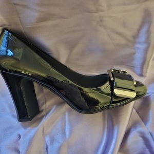 Kelly and Katie dress pumps patent leather size 10m